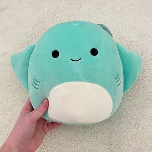5” Maggie the Manta Ray Squishmallow